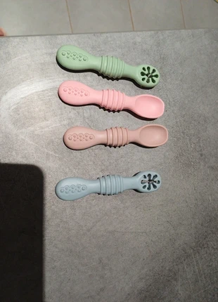 Cuillères numnum, marque: Numnum, état: Très bon état, taille: 3-6 mois / 62 cm, 4,00 €, 4,90 € Protection acheteurs incluse