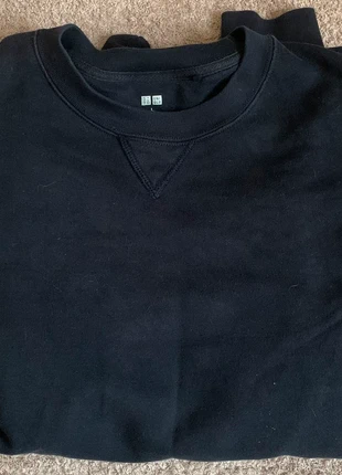 sweat-shirt uniqlo bleu marine, brand: Uniqlo, condizioni: Nuovo senza cartellino, taglia: L, €15.00, €16.45 include la Protezione acquisti