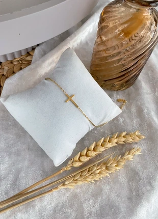 Bracelet chrétien acier doré et croix, marque: Grâce et Or, état: Neuf avec étiquette, 14,00 €, 15,40 € Protection acheteurs incluse