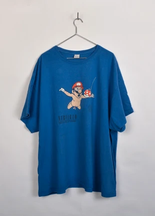 Vintage T-shirt printed Nirvario - Smells like mushrooms (1026), marque: Gildan, état: Bon état, taille: L, 60,00 €, 63,70 € Protection acheteurs (Pro) incluse