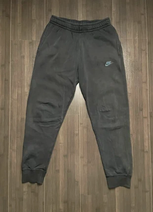 Jogging Nike noir | logo bleu taille S, marque: Nike, état: Bon état, taille: S, 5,00 €, 5,95 € Protection acheteurs incluse