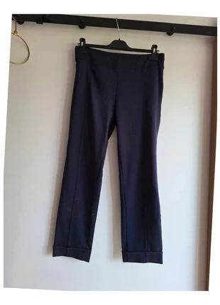 44. Pantalon droit bleu marine b.n.k taille 42, marque: BnK, état: Très bon état, taille: XL / 42 / 14, 5,00 €, 5,95 € Protection acheteurs (Pro) incluse