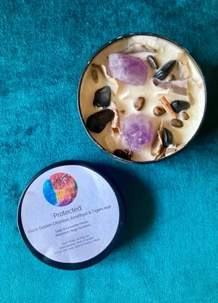 Protected “- Large Crystal-reiki infused handmade natural scented candle, marke: Spirituel, zustand: Neu, mit Etikett, 10,00 €, 11,20 € inklusive Vinted-Käuferschutz