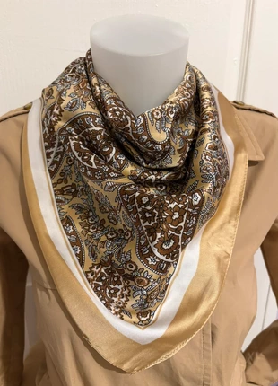 Foulard effet satiné style bandana bohème 70x70 cm marron crème café, brand: Boutique indépendante, condition: Very good, €10.00, €11.20 includes Buyer Protection