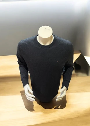 Jersey Knit Cashmere Embroidered Tommy Hilfiger Black Grey, marque: Tommy Hilfiger, état: Très bon état, taille: XL, 34,95 €, 37,40 € Protection acheteurs incluse