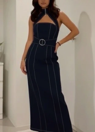 Robe longue bleu marine graphique, coupe droite, col haut et ceinture. taille M, brand: Vintage Chic, condizioni: Ottime, taglia: M / IT 42 / EU 38, €69.00, €73.15 include la Protezione acquisti