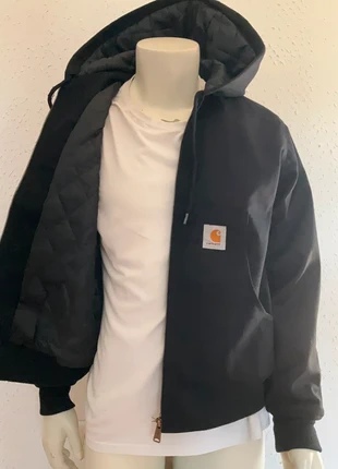 Carhartt Active Jacket RetroStyle BlackEdition Rework taille L, marke: Carhartt, zustand: Sehr gut, größe: L, 75,00 €, 79,45 € beinhaltet Vinted-Käuferschutz Pro