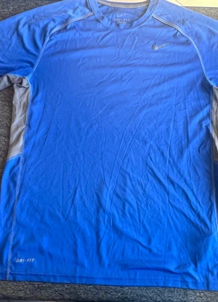 Maglia uomo Nike, marque: Nike, état: Très bon état, taille: L, 12,00 €, 13,30 € Protection acheteurs incluse