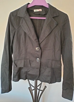 Blazer negra mujer 🖤, merk: Local, staat: Nieuw zonder prijskaartje, maat: S / 36 / 8, € 9,00, € 10,15 inclusief Kopersbescherming