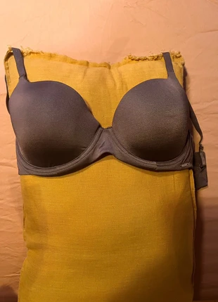 Super pasvorm BHtje, merk: our perfect, staat: Heel goed, maat: 80C, € 10,00, € 11,20 inclusief Kopersbescherming