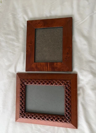 Lot de 2 cadres photos en bois, marque: pas de marque, état: Bon état, 9,00 €, 10,15 € Protection acheteurs incluse