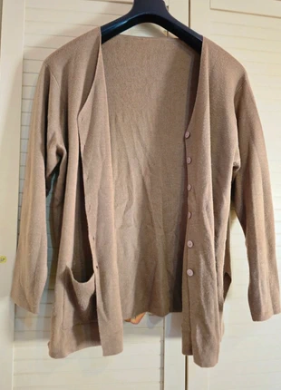 Cardigan donna color beige in buone condizioni, taglia XL, 50% lana, marke: Lana, zustand: Gut, größe: XL / 42 / 14, 6,00 €, 7,00 € inklusive Vinted-Käuferschutz
