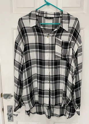 Over size black white checked shirt size 12, brand: F&F, condition: Very good, size: M / UK 12-14, £2.00, £2.80 includes Buyer Protection