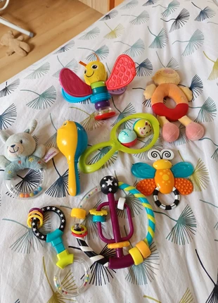 Lot de hochets, marke: sans marque, zustand: Sehr gut, größe: 1-3 Monate / 56, 6,00 €, 7,00 € inklusive Vinted-Käuferschutz