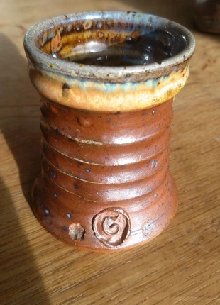 Vase en grès signé château 🏰 de Guedelon, marke: Grès, zustand: Neu, 13,00 €, 14,35 € inklusive Vinted-Käuferschutz