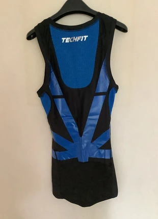 Adidas shirt, fitness, hardlopen, merk: adidas, staat: Nieuw zonder prijskaartje, € 12,50, € 13,83 inclusief Kopersbescherming