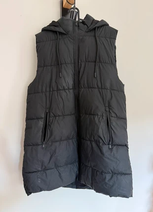 Doudoune Zara Longue, marque: Zara, état: Très bon état, taille: XL / 42 / 14, 20,00 €, 21,70 € Protection acheteurs incluse