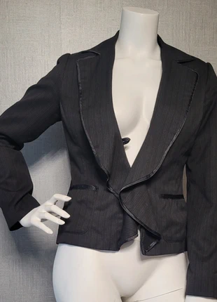 Veste noire Straboski T 38, merk: Straboski, staat: Goed, maat: M / 38 / 10, € 3,00, € 3,85 inclusief Kopersbescherming