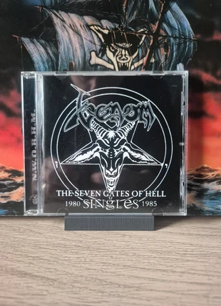 Venom - The Seven Gates of Hell CD, état: Très bon état, 6,00 €, 7,00 € Protection acheteurs incluse