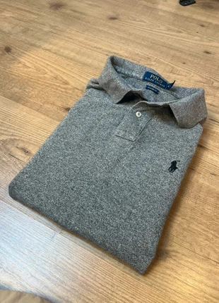 Polo Ralph Lauren Gris – Taille M – Logo Bleu – Très Bon État, marque: Ralph Lauren, état: Très bon état, taille: M, 25,00 €, 26,95 € Protection acheteurs incluse