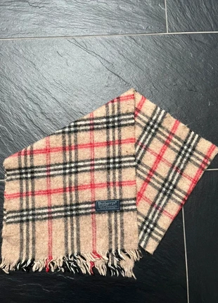 Burberry Schal Rot Schwarz Tuch Beige Lambswool Lammwolle, marque: Burberry, état: Très bon état, 29,99 €, 32,19 € Protection acheteurs incluse