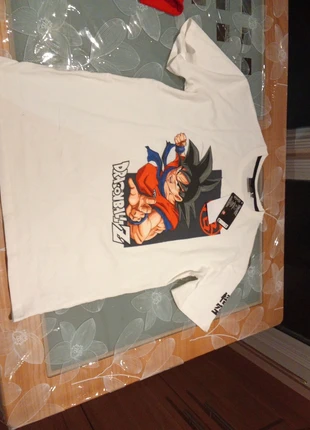 Tee shirt dragon ball z neuf, marque: Dragon Ball, état: Neuf avec étiquette, taille: 14 ans / 164 cm, 5,00 €, 5,95 € Protection acheteurs incluse