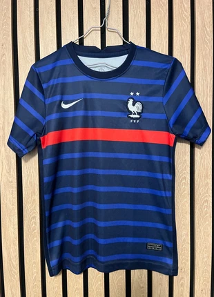 Maillot équipe de France XS, marque: Nike, état: Très bon état, taille: XS, 8,00 €, 9,10 € Protection acheteurs incluse
