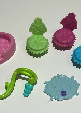 Littlest Pet Shop accessoires set 7, merk: Littlest Pet Shop, staat: Heel goed, maat: Universeel, € 4,00, € 4,90 inclusief Kopersbescherming