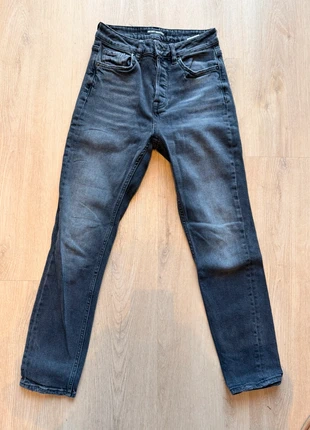 Grijze / zwarte jeans straight fit, marca: DISTRIKT NØRREBRO, estado: Muito bom, tamanho: S / 36 / 8, €9.99, €11.19 inclui Proteção do Comprador