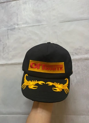 Off White F1 piorelli scorpion cap very rare 2017, brand: Off-White, condizioni: Ottime, taglia: Taglia unica, €333.00, €350.35 include la Protezione acquisti