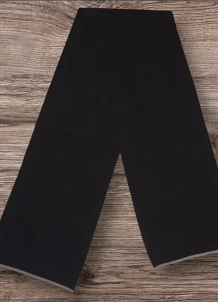 Écharpe noire Celio polaire très chaude accessoire hiver, marque: Celio, état: Très bon état, 6,25 €, 7,26 € Protection acheteurs incluse