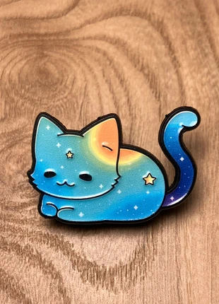 Pin’s chat coloré, condition: Very good, €3.40, €4.27 includes Buyer Protection Pro