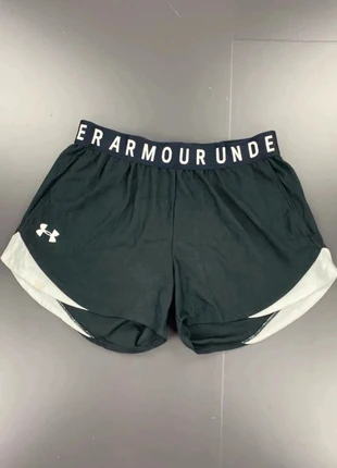 Short de sport Tendance noir et blanc Under Armour | taille XS femme | coupe loose | Premium, brand: Under Armour, condizioni: Ottime, taglia: XS / IT 38 / EU 34, €12.00, €13.30 include la Protezione acquisti Pro