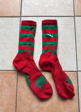 Nike kerstsokken, merk: Nike, staat: Heel goed, maat: M | 43–46, € 6,00, € 7,00 inclusief Kopersbescherming