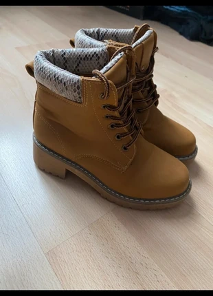 Bottines camel pointure36, marque: sans marque, état: Très bon état, taille: 36, 15,00 €, 16,45 € Protection acheteurs incluse