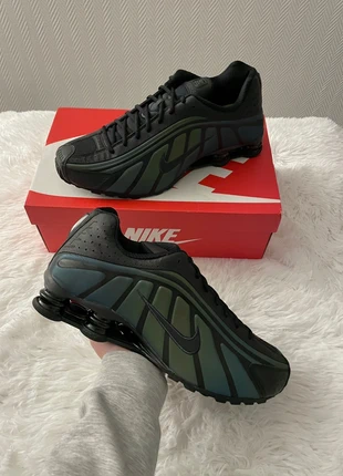 Nike Shox R4 Black Seaweed - 48,5, marque: Nike, état: Neuf avec étiquette, taille: 48,5, 100,00 €, 105,70 € Protection acheteurs incluse
