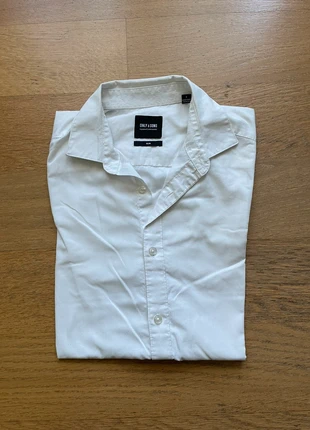 Camicia bianca Only & Sons – Taglia S, brand: ONLY & SONS, condizioni: Ottime, taglia: S, €3.50, €4.38 include la Protezione acquisti