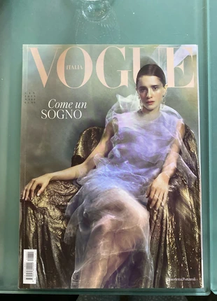 vogue italia gennaio 2024 n 880, état: Très bon état, 4,00 €, 4,90 € Protection acheteurs incluse