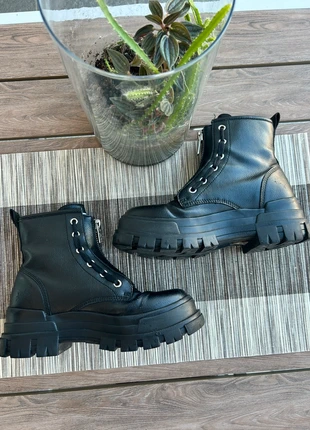 Botte Buffalo aspha zip noir très bon état, marque: Buffalo, état: Très bon état, taille: 38, 69,00 €, 73,15 € Protection acheteurs incluse