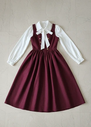 Robe vintage élégante rouge foncé, ajusté et détails/Taille M, marke: Vintage Dressing, zustand: Sehr gut, größe: M / 38 / 10, 75,00 €, 79,45 € inklusive Vinted-Käuferschutz