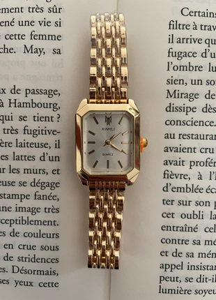 Montre à quartz pour femme blanche et dorée, marca: Quartz, estado: Novo com etiquetas, tamanho: Tamanho único, €7.00, €8.05 inclui Proteção do Comprador