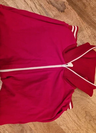 Basic red training jacket size XS men, staat: Nieuw zonder prijskaartje, maat: XS / 34 / 6, € 10,00, € 11,20 inclusief Kopersbescherming