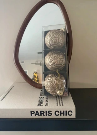 Lot de 3 boules de Noël beige à dorure, marque: Wibra, état: Neuf avec étiquette, 4,00 €, 4,90 € Protection acheteurs incluse