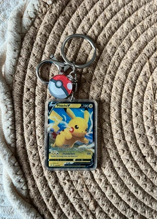 🔑 Pokémon Sleutelhanger – Pikachu V met Pokéball, brand: Pokémon, condizioni: Ottime, €3.00, €3.85 include la Protezione acquisti