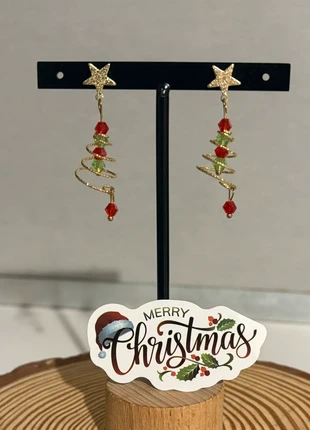 Boucles d oreilles fantaisie Noël jamais portées, marque: Boutique Parisienne, état: Neuf sans étiquette, 4,50 €, 5,43 € Protection acheteurs incluse