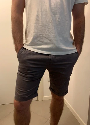 Pantaloncini uomo grigio scuro taglia 48 Conbipel - stile vintage Y2K, marque: Conbipel, état: Très bon état, taille: W38 | FR 48, 19,00 €, 20,65 € Protection acheteurs incluse