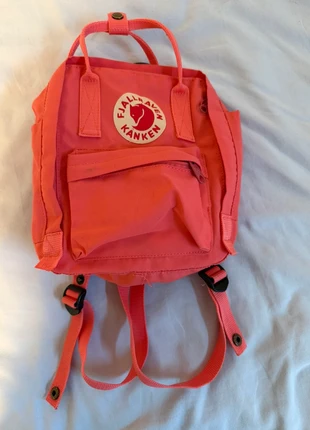 Schattig klein rugtasje Fjallraven, merk: Fjällräven, staat: Goed, € 6,00, € 7,00 inclusief Kopersbescherming