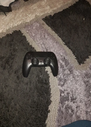 Une manette de Ps4 et Ps5, brand: PlayStation, condition: New without tags, €13.50, €14.88 includes Buyer Protection