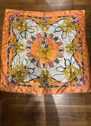Foulard motif, brand: Vintage, condition: Very good, €8.00, €9.10 includes Buyer Protection