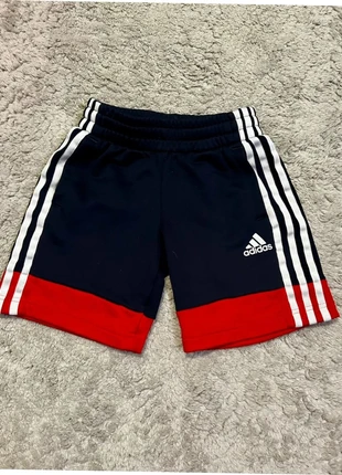 Short Adidas Junior – Bleu Marine & Rouge – Taille 7-8 Ans (128 cm), brand: adidas, condition: New without tags, size: 7 years / 122 cm, €9.99, €11.19 includes Buyer Protection